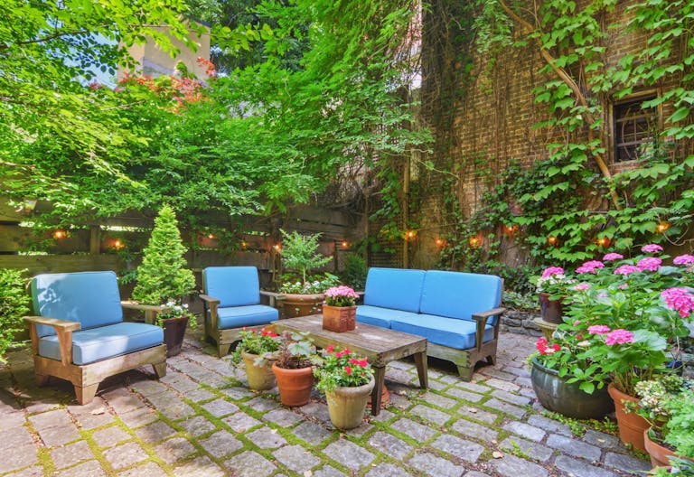 West Village Garden Oasis - Image 1