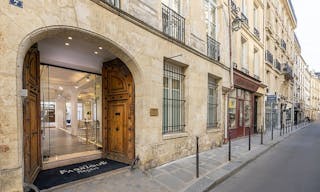 Superb Creative Space in Le Marais - Image 6