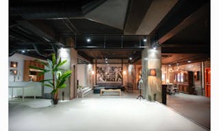 Elevate Your Event Experience in Istanbul's Chic Studio - Image 3