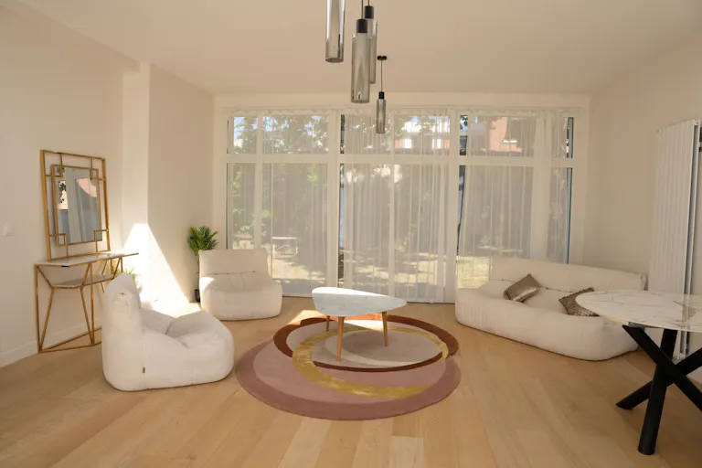 Studio photo d'exception � Colombes ? Maison historique avec jardin - Image 0