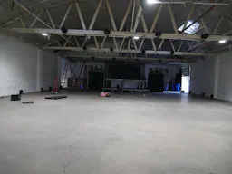 Large Industrial Warehouse Space Multiuse - Image 4