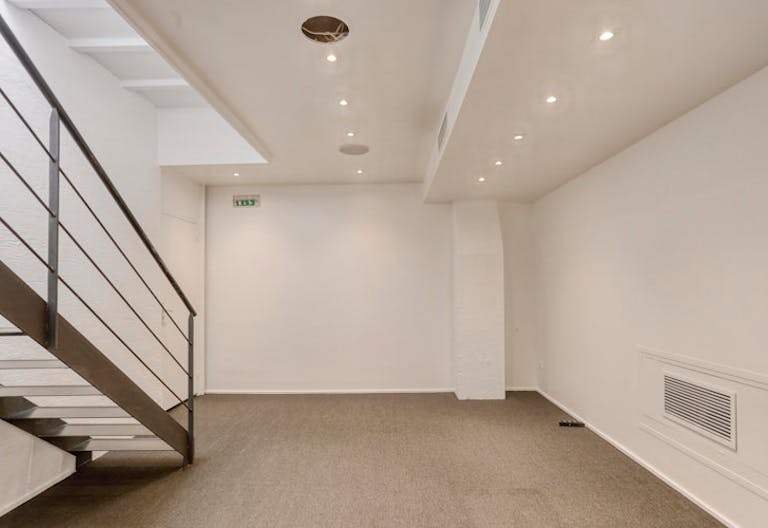 Boutique éphémère - Elegant pop up store in Etienne Marcel (close to the Marais) - Image 3