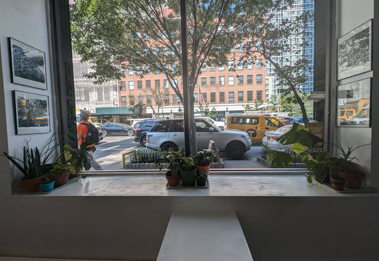 Hudson Yards Art Gallery / Cafe Space - Image 2