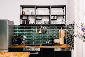 Studio Stellar, a versatile sunlit space. - Image 12