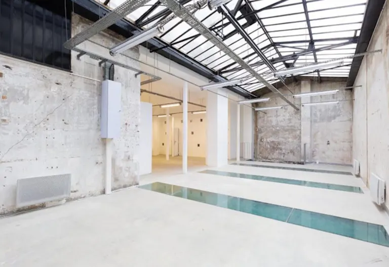 Haut Marais event Showroom - Image 2