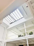 Ancien atelier devenu espace d'art au cœur du Port de Nice - Image 5