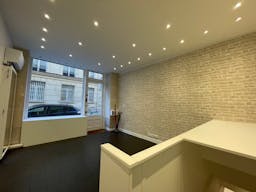 Jolie Boutique � Saint-Germain-des-Pr�s - Image 3