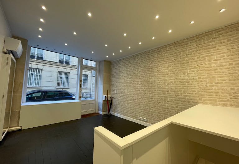 Jolie Boutique � Saint-Germain-des-Pr�s - Image 3