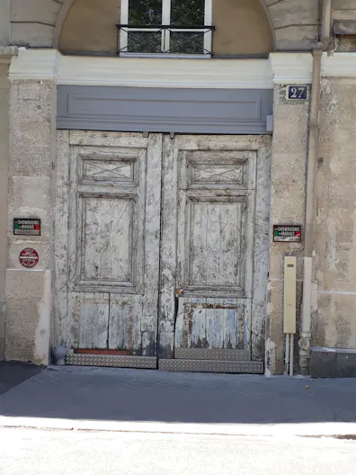 Event Showroom & Boutique near le Marais & Bastille - Image 2