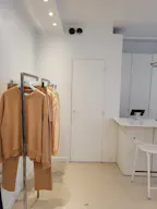 Boutique white box dans le coeur du Marais - Image 7