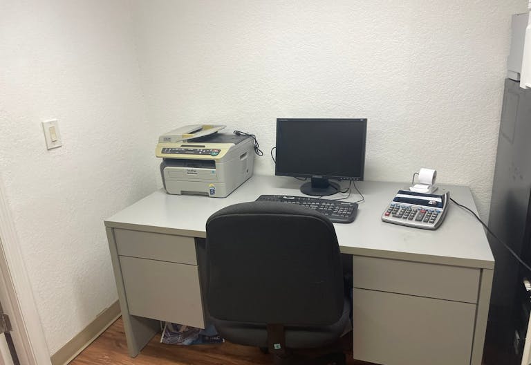 Office Room - Image 4
