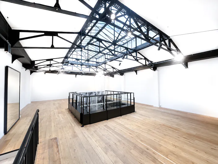 Ce lieu polyvalent accueille des projets variés dans une atmosphère prestigieuse et confidentielle - Image 4