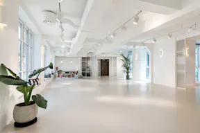 Un espace d’exception de 260 m², entièrement privatisable, au cœur du 2ᵉ arrondissement de Paris - Image 4