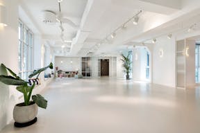 Un espace d’exception de 260 m², entièrement privatisable, au cœur du 2ᵉ arrondissement de Paris - Image 4