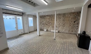 Showroom Place des Vosges au coeur du Marais sur cour class�e - Image 1
