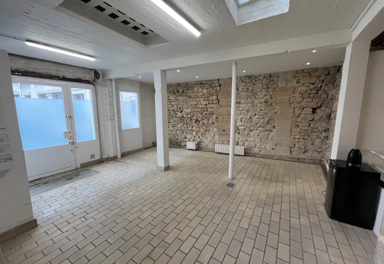 Showroom Place des Vosges au coeur du Marais sur cour class�e - Image 1
