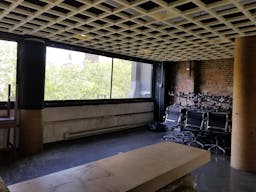 Beautiful Bar Open To New Tenants - Image 10