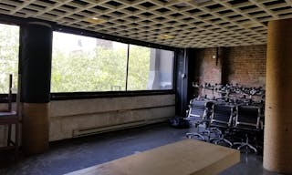 Beautiful Bar Open To New Tenants - Image 10