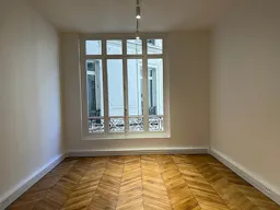 Elegant Apartment Haussmann Boulevard - Paris 8th - Image 3
