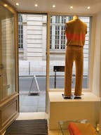 Boutique white box dans le coeur du Marais - Image 9