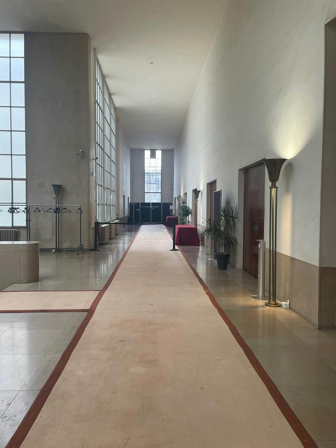 2,000 sqm Art Deco Grand Hall in Boulogne-Billancourt