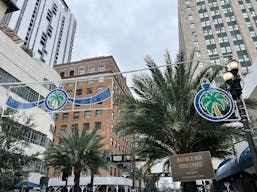 Contemporary Art Gallery - Downtown Miami - Image 2