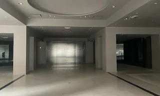 Prime Location Boutique - Triangle d'Or - Paris 8th - Image 9
