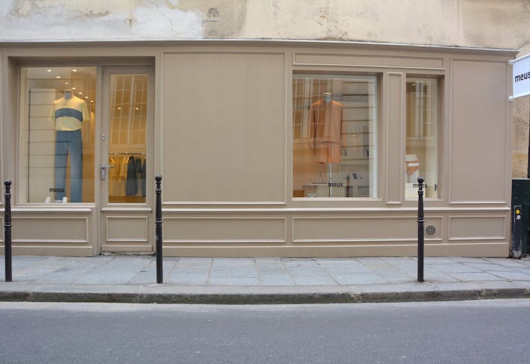 Boutique white box dans le coeur du Marais - Image 1