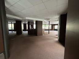 Magnifique Showroom Boutique Ephémère à Paris - Image 6