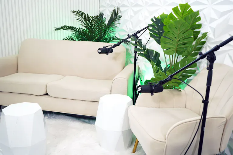 Modern Podcast Studio (Fully Equipped) - Image 0