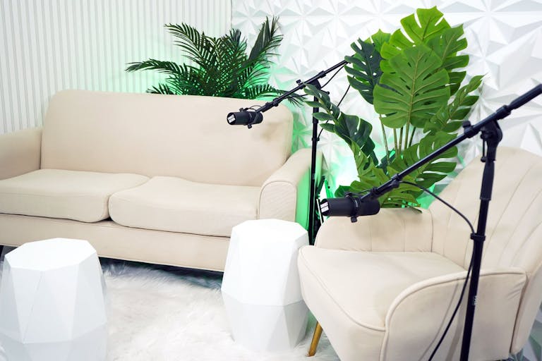 Modern Podcast Studio (Fully Equipped) - Image 0