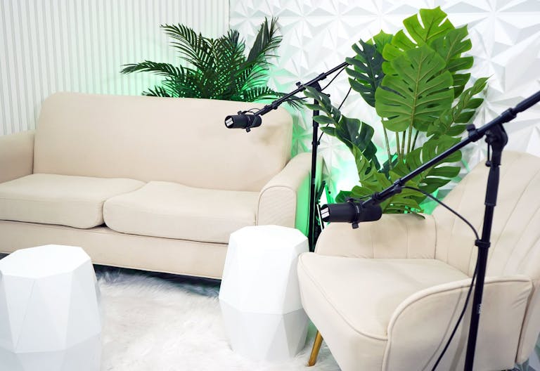 Modern Podcast Studio (Fully Equipped) - Image 0