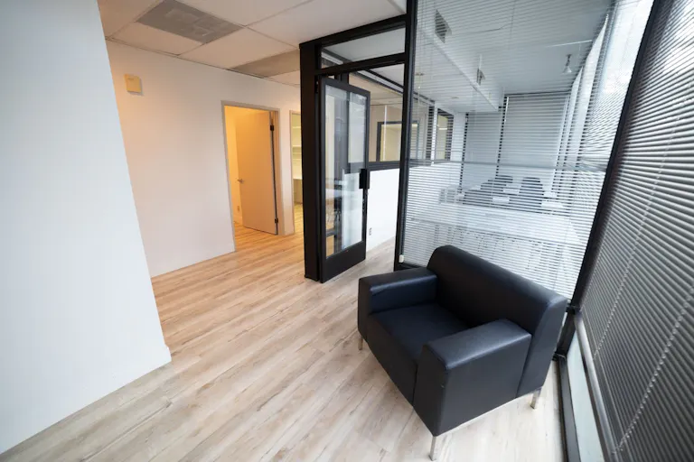 Downtown Pasadena meeting/conference/training room with walking distance to Caltech/Convention center - Image 2