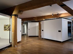 Espace atypique et modulable de 220 m� proche de la Gare, du Vieux port et du Panier - Image 12