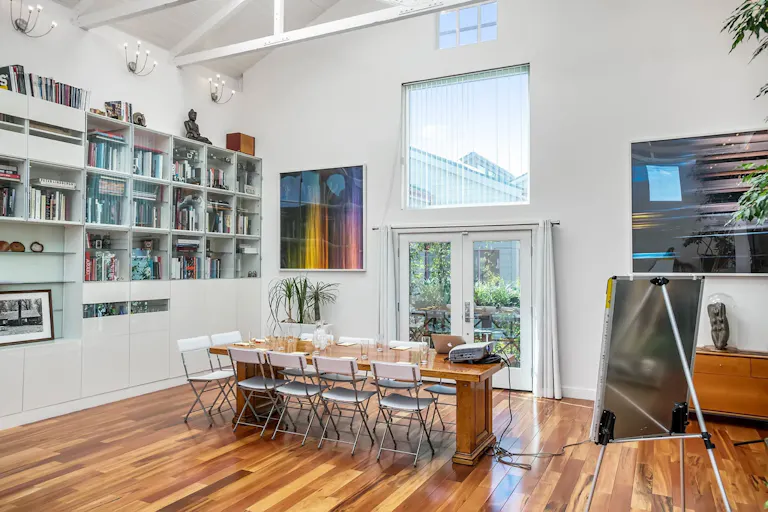 A Modern Space for Creatives - Image 4