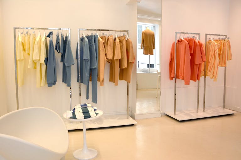 Boutique white box dans le coeur du Marais - Image 2