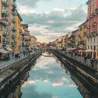 POP UP SPACE Gola Art Gallery Milano Navigli - Image 7