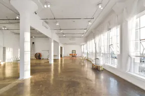 DTLA Penthouse Studio - Image 4