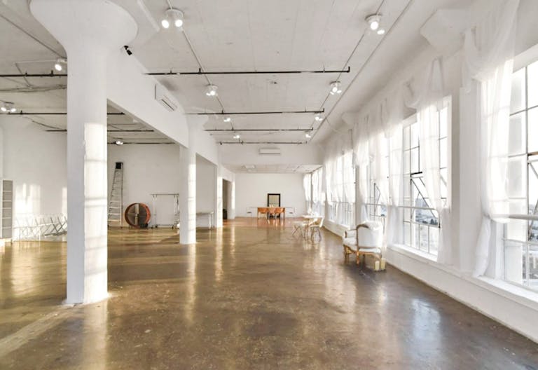 DTLA Penthouse Studio - Image 4