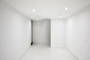 Espace white cube sur rue en plein Marseille - Image 8