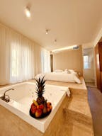 Local Intime au C?ur de Cannes - Image 14