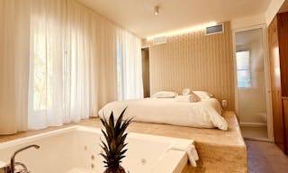 Local Intime au C?ur de Cannes - Image 14