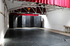 Un théâtre charmant proche de Paris - Image 4