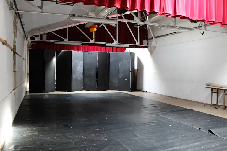 Un théâtre charmant proche de Paris - Image 4