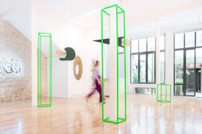 Espace atypique avec cour privative � R�publique / Canal Saint-Martin - Image 1