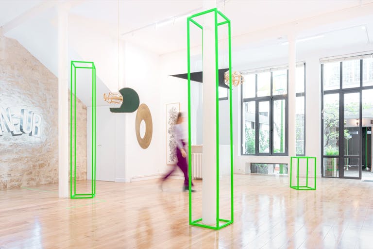 Espace atypique avec cour privative � R�publique / Canal Saint-Martin - Image 1