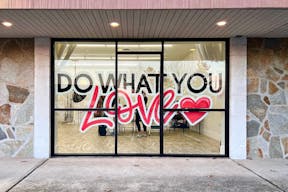 Bright and clean open space for creatives and events - Image 7