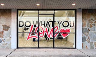 Bright and clean open space for creatives and events - Image 7