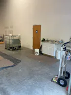 Multi Tenant sublease warehouse in Summerville, SC - Image 4