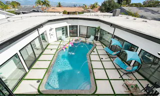 Super Mansion with Los Angeles 360 Views - Image 21